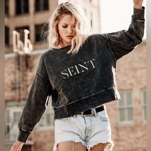 Seint Women’s Black Acid
Washed Cropped Crewneck